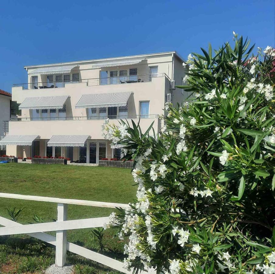 B&B Apartments Dojran Exterior photo